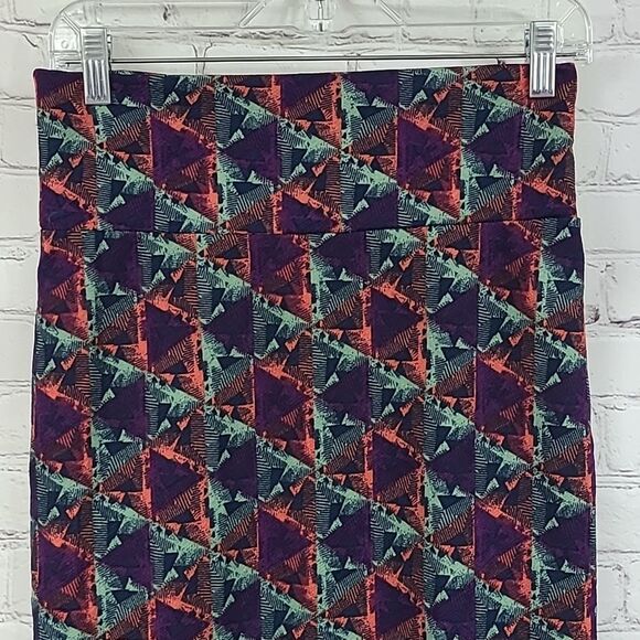 LuLaRoe Cassie Triangle Print Bodycon Comfy Stretch Jaquard Pencil Skirt Knee - Picture 3 of 7